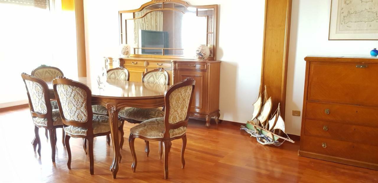 Perfect Beachfront Apartment 아테네 외부 사진